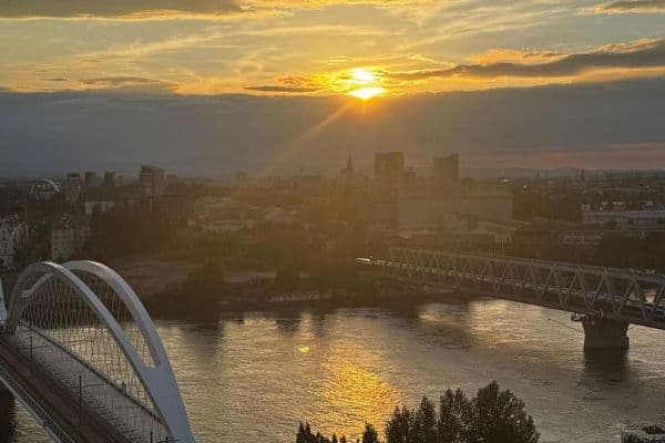 Prodej bytu 3+1 90 m², Honsellstraße 8, Kehl Prodej bytu 3+1 90 m², Honsellstraße 8, Kehl