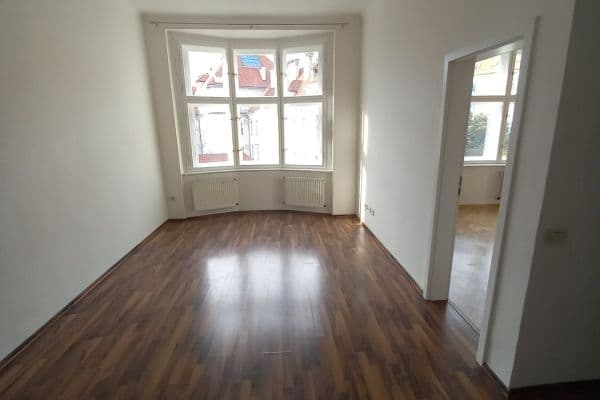 Pronájem bytu 2+kk 49 m², Žitomírská, Praha Pronájem bytu 2+kk 49 m², Žitomírská, Praha
