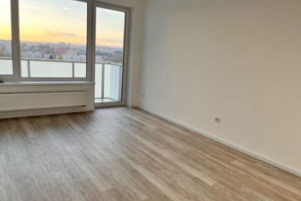 Pronájem bytu 2+kk 48 m², Sedlecká, Karlovy Vary Pronájem bytu 2+kk 48 m², Sedlecká, Karlovy Vary