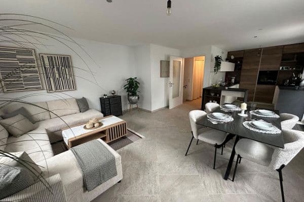 Prodej bytu 5+1 140 m², Höhenkirchen-Siegertsbrunn, Bavorsko Prodej bytu 5+1 140 m², Höhenkirchen-Siegertsbrunn, Bavorsko