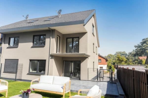 Prodej domu 232 m², pozemek 337 m², Husarenäcker 46, Kaiserslautern, Porýní-Falc Prodej domu 232 m², pozemek 337 m², Husarenäcker 46, Kaiserslautern, Porýní-Falc