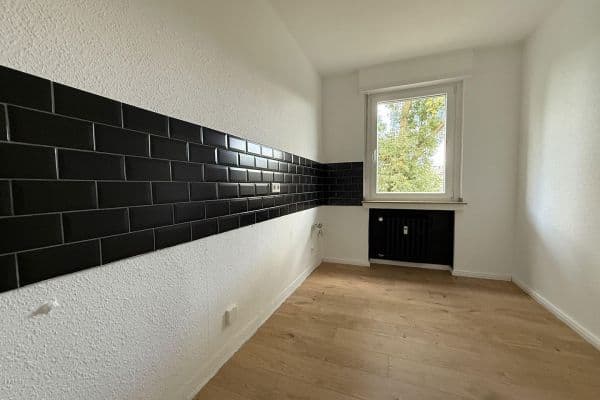 Pronájem bytu 2+1 50 m², Schäferstraße 16, Mönchengladbach Pronájem bytu 2+1 50 m², Schäferstraße 16, Mönchengladbach