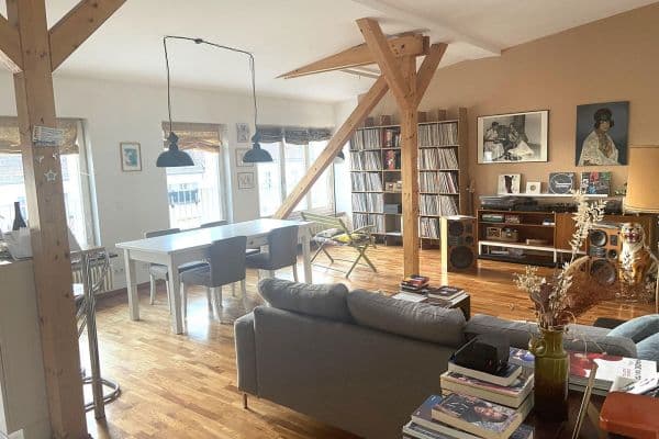 Prodej bytu 3+1 93 m², Berlin, Berlín Prodej bytu 3+1 93 m², Berlin, Berlín