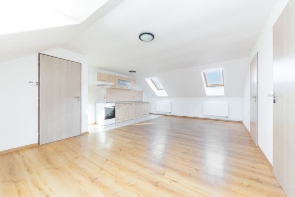 Prodej bytu 3+kk 66 m², Interbrigadistů, Prodej bytu 3+kk 66 m², Interbrigadistů,