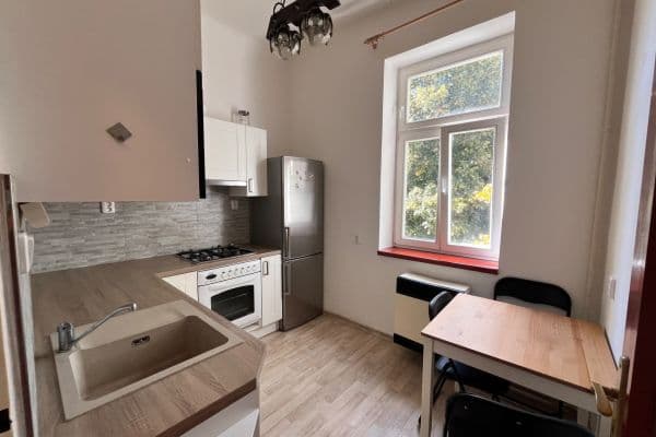 Pronájem bytu 1+1 36 m², Družstevní, Mariánské Lázně, Karlovarský kraj Pronájem bytu 1+1 36 m², Družstevní, Mariánské Lázně, Karlovarský kraj