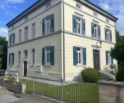 Prodej bytu 4+1 142 m², Mengenerstraße 17, Scheer Prodej bytu 4+1 142 m², Mengenerstraße 17, Scheer