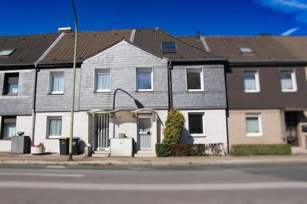 Prodej domu 119 m², pozemek 351 m², Frillendorfer Straße 103, Essen, Severní Porýní-Vestfálsko Prodej domu 119 m², pozemek 351 m², Frillendorfer Straße 103, Essen, Severní Porýní-Vestfálsko