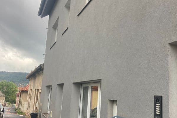 Pronájem bytu 3+1 97 m², Sladkovského, Beroun Pronájem bytu 3+1 97 m², Sladkovského, Beroun