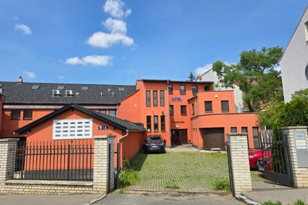 Pronájem kanceláře 158 m², Čerčanská, Praha Pronájem kanceláře 158 m², Čerčanská, Praha