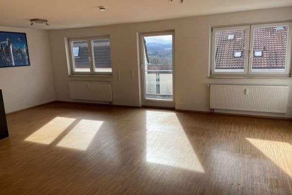 Pronájem bytu 3+kk 95 m², Nürtingen Pronájem bytu 3+kk 95 m², Nürtingen