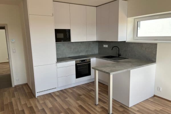 Pronájem bytu 2+kk 48 m², Chvalovka, Brno Pronájem bytu 2+kk 48 m², Chvalovka, Brno