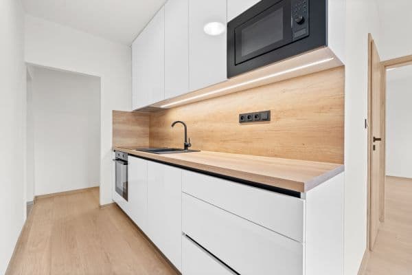 Prodej bytu 3+1 70 m², Obvodová, Kroměříž, Zlínský kraj Prodej bytu 3+1 70 m², Obvodová, Kroměříž, Zlínský kraj