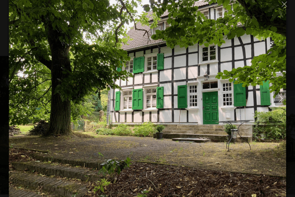 Pronájem bytu 2+1 90 m², Hattingen Pronájem bytu 2+1 90 m², Hattingen