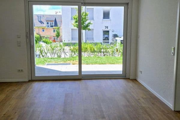 Pronájem bytu 2+1 52 m², Renningen Pronájem bytu 2+1 52 m², Renningen