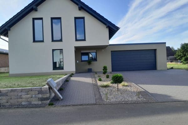 Prodej domu 150 m², pozemek 740 m², Peterswald-Löffelcheid Prodej domu 150 m², pozemek 740 m², Peterswald-Löffelcheid