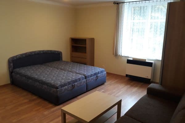 Prodej bytu 1+kk 38 m², Na Veselí, Hlavní město Praha Prodej bytu 1+kk 38 m², Na Veselí, Hlavní město Praha