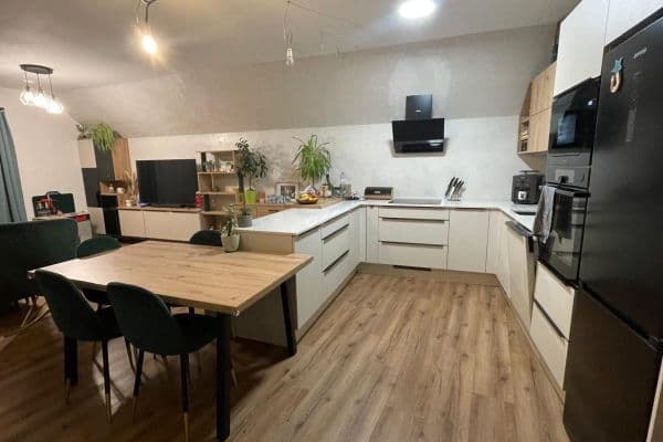 Prodej bytu 3+kk 70 m², Ponětovická, Kobylnice Prodej bytu 3+kk 70 m², Ponětovická, Kobylnice
