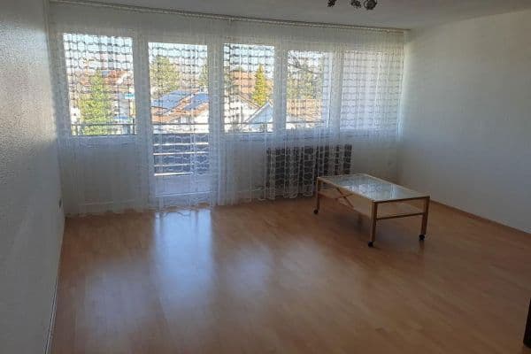 Pronájem bytu 1+1 40 m², Gartenstraße 2, Waldbronn Pronájem bytu 1+1 40 m², Gartenstraße 2, Waldbronn