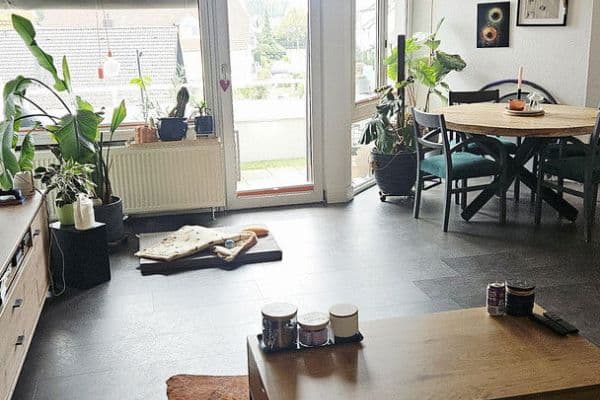 Prodej bytu 3+1 79 m², Jahnstr 31, Karlsdorf-Neuthard Prodej bytu 3+1 79 m², Jahnstr 31, Karlsdorf-Neuthard