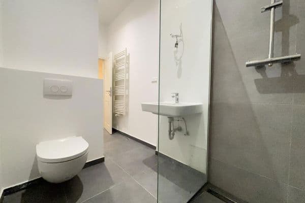 Prodej bytu 3+1 75 m², Nansenstraße 14, Berlin, Berlín Prodej bytu 3+1 75 m², Nansenstraße 14, Berlin, Berlín
