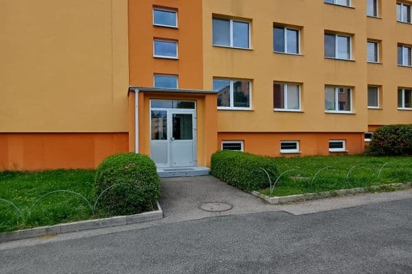 Pronájem bytu 4+1 80 m², Sídliště Ⅱ, Struhařov Pronájem bytu 4+1 80 m², Sídliště Ⅱ, Struhařov