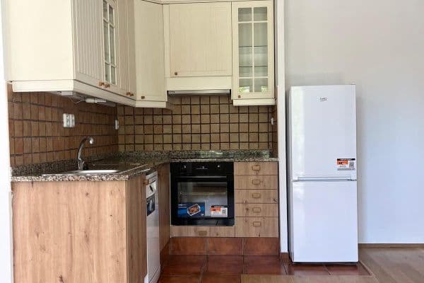 Pronájem bytu 2+kk 50 m², Názovská, Praha Pronájem bytu 2+kk 50 m², Názovská, Praha