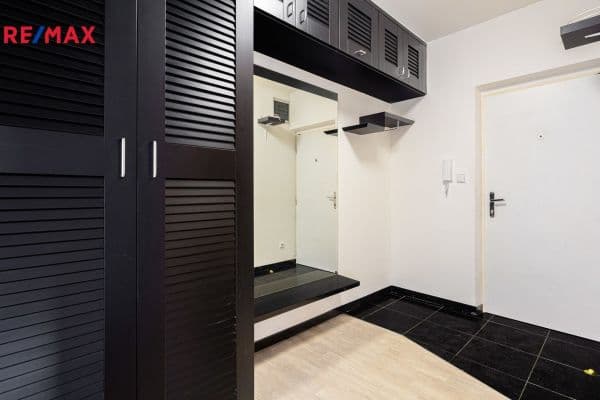 Pronájem bytu 2+1 54 m², Etiopská, Praha Pronájem bytu 2+1 54 m², Etiopská, Praha