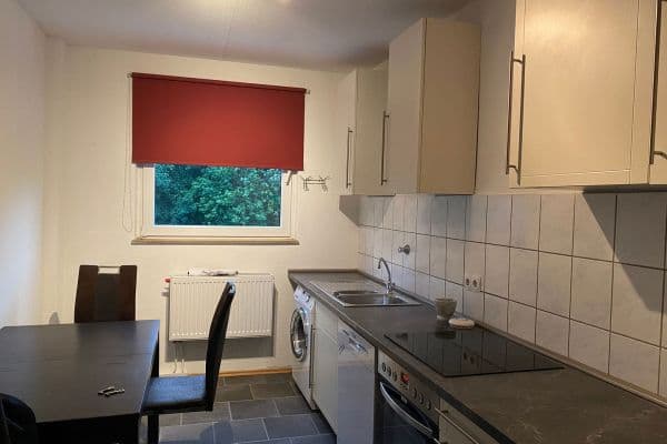 Pronájem bytu 3+1 72 m², Ittertalstraße 138, Solingen Pronájem bytu 3+1 72 m², Ittertalstraße 138, Solingen