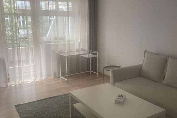 Pronájem bytu 1+1 46 m², Havelberger Str. 1, Berlin Pronájem bytu 1+1 46 m², Havelberger Str. 1, Berlin