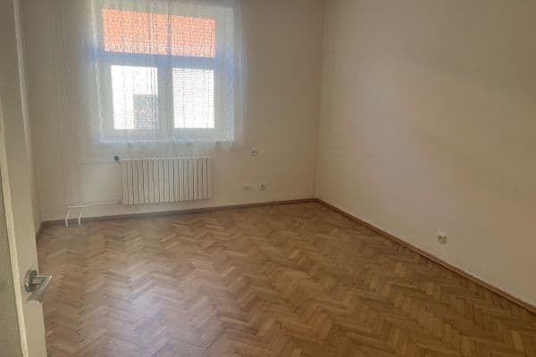 Pronájem bytu 1+1 40 m², Bulharská, Brno Pronájem bytu 1+1 40 m², Bulharská, Brno