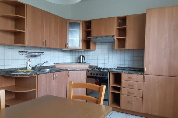 Pronájem bytu 3+1 74 m², Branišovská, České Budějovice Pronájem bytu 3+1 74 m², Branišovská, České Budějovice