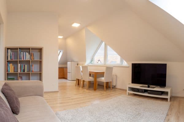 Pronájem bytu 2+kk 56 m², Vlnitá, Brno Pronájem bytu 2+kk 56 m², Vlnitá, Brno