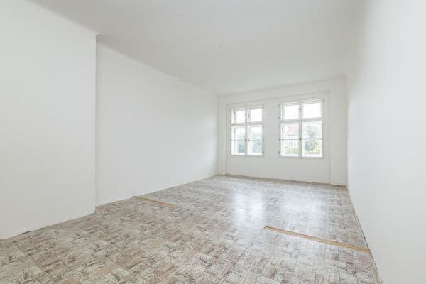 Prodej bytu 2+1 91 m², Karlovo náměstí, Hlavní město Praha Prodej bytu 2+1 91 m², Karlovo náměstí, Hlavní město Praha