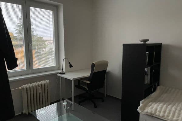 Pronájem bytu 2+1 46 m², tř. Svornosti, Olomouc Pronájem bytu 2+1 46 m², tř. Svornosti, Olomouc