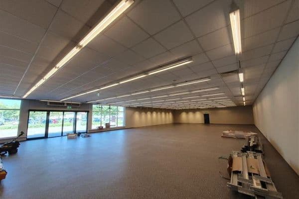 Pronájem nebytového prostoru 562 m², Rudolf-Diesel-Straße 4, Freising, Bavorsko Pronájem nebytového prostoru 562 m², Rudolf-Diesel-Straße 4, Freising, Bavorsko