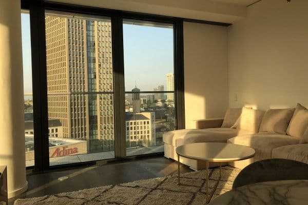Pronájem bytu 3+1 88 m², Europa-Allee 2, Frankfurt Pronájem bytu 3+1 88 m², Europa-Allee 2, Frankfurt
