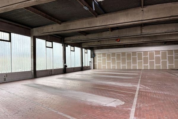 Pronájem nebytového prostoru 900 m², Iserlohn, Severní Porýní-Vestfálsko Pronájem nebytového prostoru 900 m², Iserlohn, Severní Porýní-Vestfálsko
