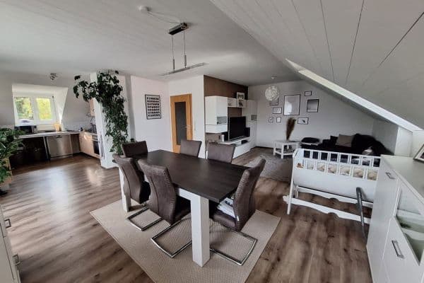 Pronájem bytu 3+1 87 m², Aulendorf Pronájem bytu 3+1 87 m², Aulendorf
