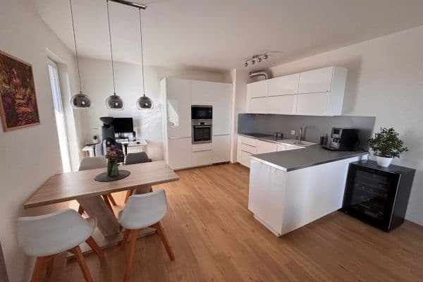 Prodej bytu 2+kk 64 m², Mantovská, Hlavní město Praha Prodej bytu 2+kk 64 m², Mantovská, Hlavní město Praha