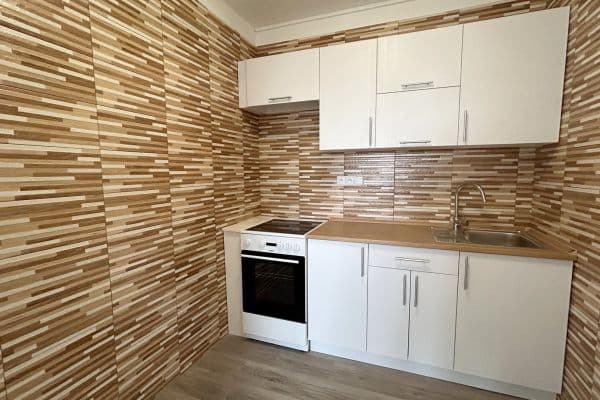 Pronájem bytu 2+kk 42 m², Rimavské Soboty, Pronájem bytu 2+kk 42 m², Rimavské Soboty,