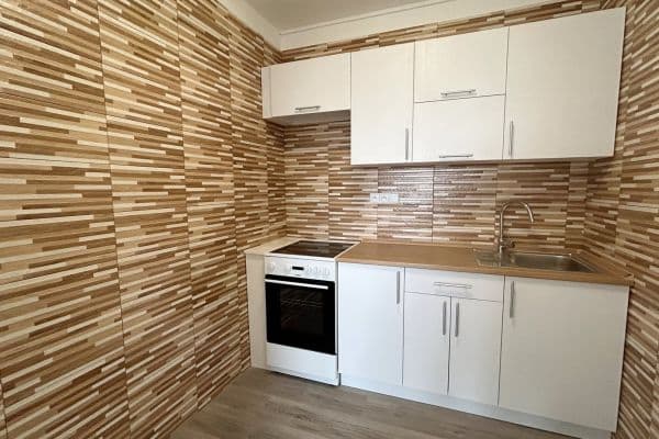 Pronájem bytu 2+kk 42 m², Rimavské Soboty, Pronájem bytu 2+kk 42 m², Rimavské Soboty,