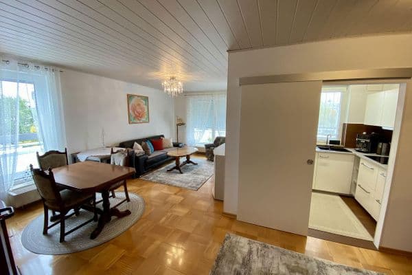Pronájem bytu 2+1 68 m², Hohenstaufen Straße 10, Wiesbaden Pronájem bytu 2+1 68 m², Hohenstaufen Straße 10, Wiesbaden