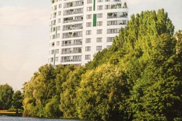Pronájem bytu 2+1 57 m², Hugo-Cassirer-Strasse 11, Berlin, Berlín Pronájem bytu 2+1 57 m², Hugo-Cassirer-Strasse 11, Berlin, Berlín