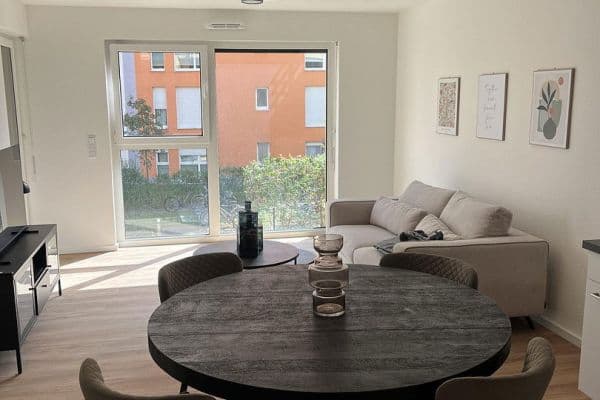 Pronájem bytu 2+1 56 m², Mathildenstraße 60, Offenbach Pronájem bytu 2+1 56 m², Mathildenstraße 60, Offenbach