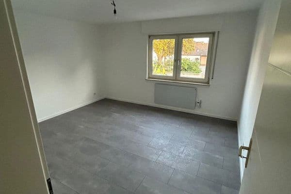 Pronájem bytu 2+1 46 m², Kriegerstraße 20, Mannheim Pronájem bytu 2+1 46 m², Kriegerstraße 20, Mannheim