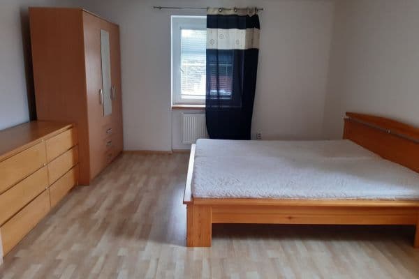 Pronájem bytu 2+kk 80 m², Podskalí, Jablonec nad Nisou Pronájem bytu 2+kk 80 m², Podskalí, Jablonec nad Nisou