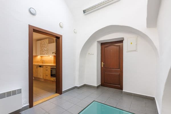 Pronájem bytu 2+1 84 m², Náměstí Přemysla Otakara Ⅱ., České Budějovice Pronájem bytu 2+1 84 m², Náměstí Přemysla Otakara Ⅱ., České Budějovice