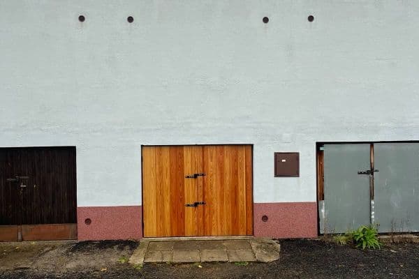 Pronájem garáže 24 m², Ladova, Jablonec nad Nisou Pronájem garáže 24 m², Ladova, Jablonec nad Nisou