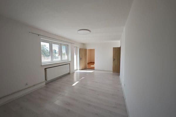 Pronájem bytu 2+1 87 m², U Lípy, Ostrava Pronájem bytu 2+1 87 m², U Lípy, Ostrava