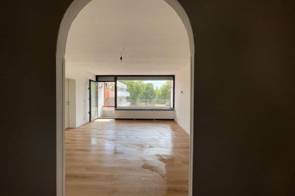 Prodej bytu 4+1 99 m², Erich-Ollenhauer-Straße, Düsseldorf Prodej bytu 4+1 99 m², Erich-Ollenhauer-Straße, Düsseldorf